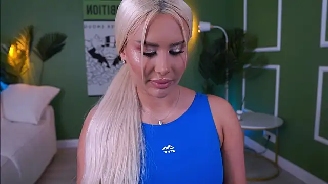 Snapshot of EvaZane chatting on May 2026 10:30:01 AM EvaZane online show from May 2026 10:30:01 AM