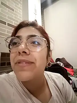 Rousse Collinss online show from December 2024 04:38:01 PM