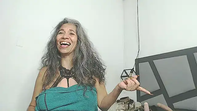 Snapshot of chanel_grant chatting on January 2025 03:00:02 AM chanel grant online show from January 2025 03:00:02 AM