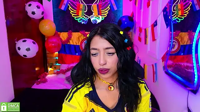 REDHOTTER  online show from July 2026 07:53:02 PM
