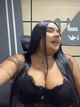 little lissiee online show from June 2026 11:09:01 PM