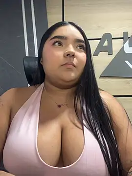little lissiee online show from June 2026 01:54:01 AM
