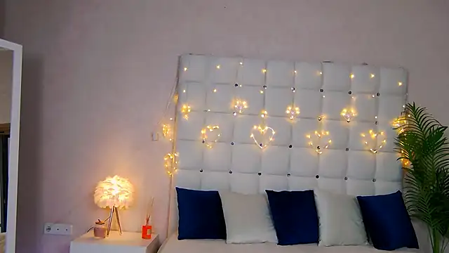 NicoleRosss online show from January 2025 03:39:02 PM