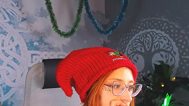 Orianna Fox online show from December 2024 06:41:01 PM