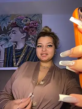 AllysonK online show from November 2025 04:30:01 PM