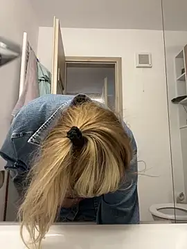 AllysonK online show from March 2026 09:05:02 AM