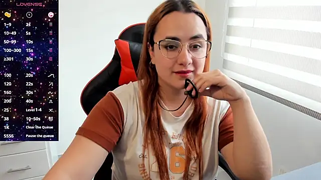 maryluna95 online show from September 2025 09:18:01 PM