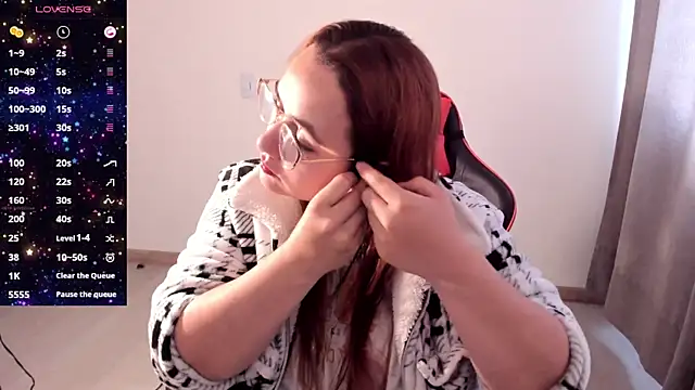 maryluna95 online show from October 2025 09:05:02 PM