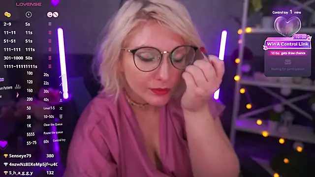 CoolTatis online show from February 2025 11:32:01 PM