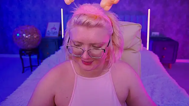 CoolTatis online show from April 2026 07:39:02 AM