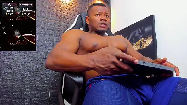 tommike online show from October 2025 06:19:01 PM