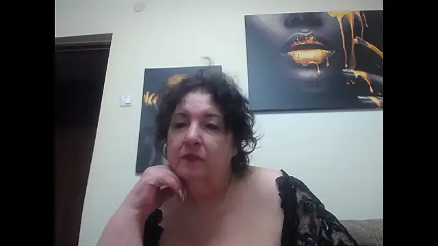 Snapshot of maturekorine chatting on September 2025 05:35:02 PM maturekorine online show from September 2025 05:35:02 PM