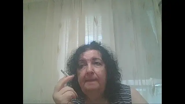 Snapshot of maturekorine chatting on June 2026 05:06:01 PM maturekorine online show from June 2026 05:06:01 PM