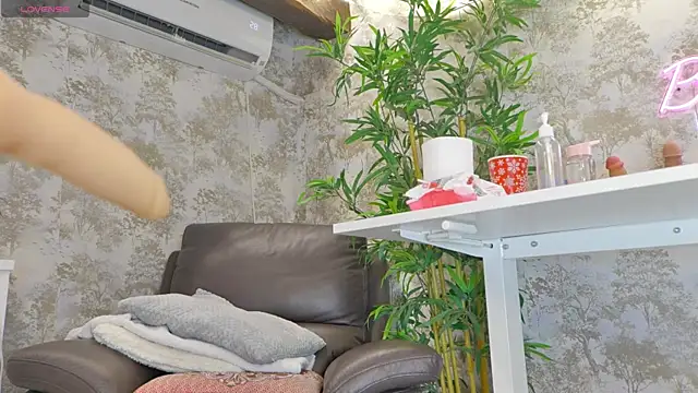 YourBurnWish online show from April 2026 07:07:02 PM