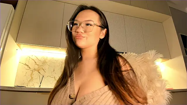 sally 009 online show from February 2025 08:18:02 AM