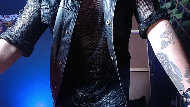 Snapshot of Dicaprioo_ chatting on October 2025 06:20:01 PM Dicaprioo online show from October 2025 06:20:01 PM