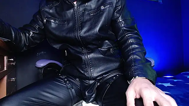 Dicaprioo  online show from February 2026 09:38:01 PM