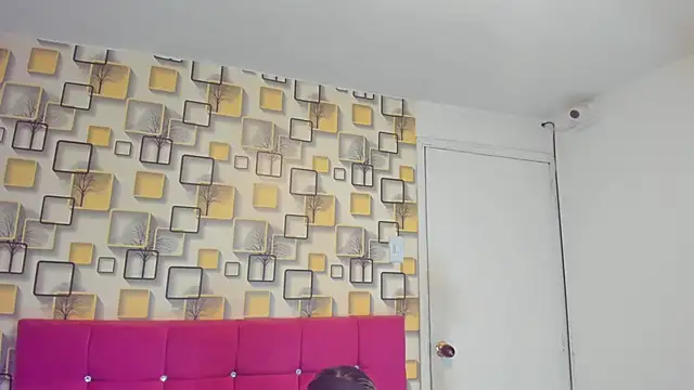 Snapshot of LITLESTAR chatting on October 2025 06:30:02 PM LITLESTAR online show from October 2025 06:30:02 PM