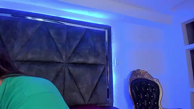 Snapshot of Elsalombardi_ chatting on February 2025 12:18:02 PM Elsalombardi online show from February 2025 12:18:02 PM