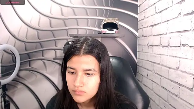 Linda Mattel online show from January 2025 03:39:02 PM