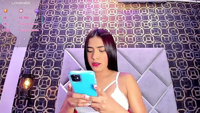 CherryBlossom23 online show from October 2025 01:39:01 AM