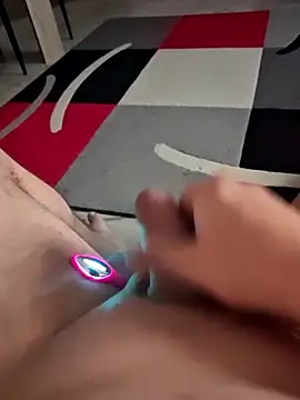 Szeltolo001 online show from December 2025 04:54:01 AM