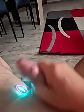 Szeltolo001 online show from March 2026 02:34:02 AM