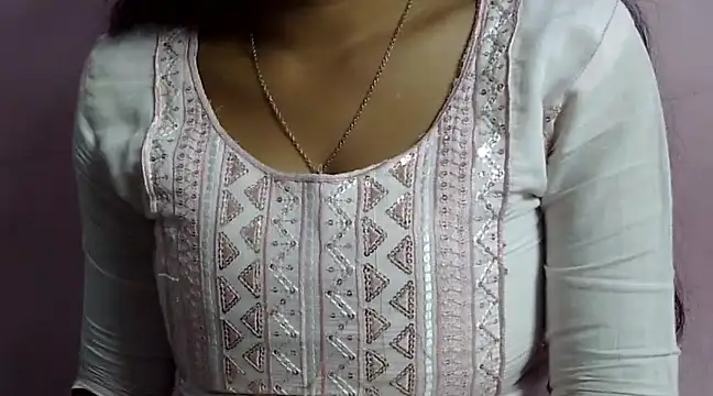 momo lov online show from December 2024 10:45:02 AM