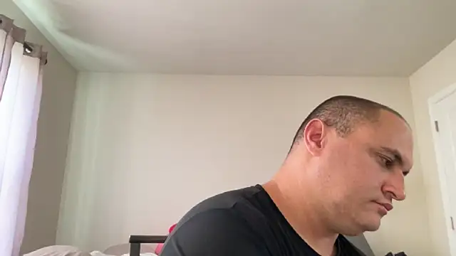 SluggishChase99 online show from November 2025 05:57:02 PM