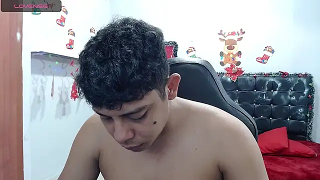 Snapshot of Wiiliam_20 chatting on January 2025 01:45:02 PM Wiiliam 20 online show from January 2025 01:45:02 PM