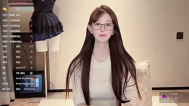 omaiiil online show from November 2025 01:57:02 PM