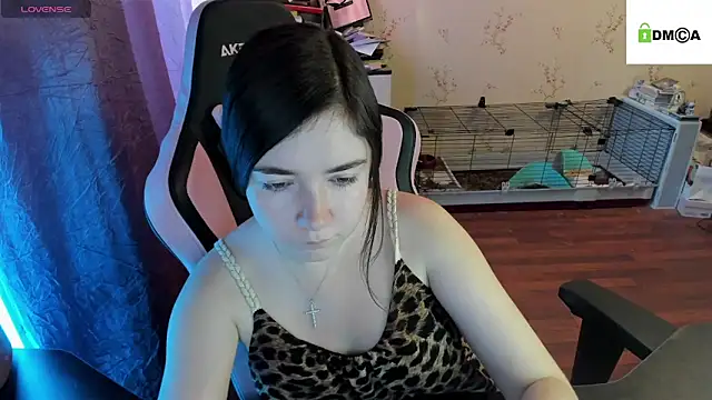 Crazy forest fairy online show from October 2025 05:05:02 AM