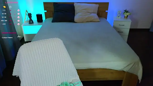 Hayle Hill online show from March 2025 02:41:02 AM