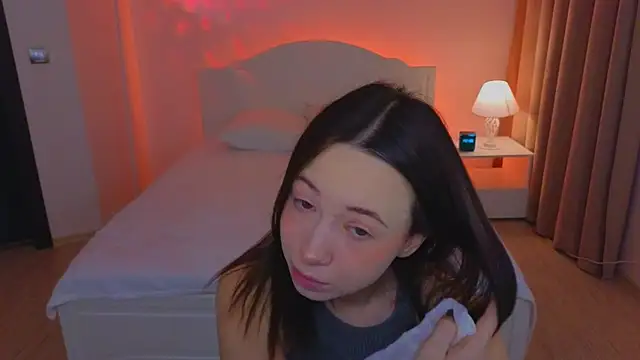 Hayle Hill online show from November 2025 01:55:01 AM