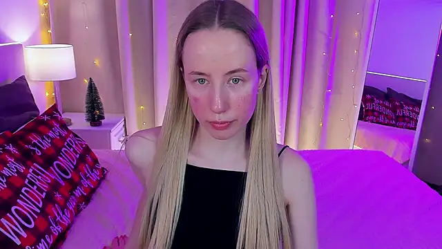 Snapshot of Cassie_Kelman chatting on December 2024 08:58:01 PM Cassie Kelman online show from December 2024 08:58:01 PM