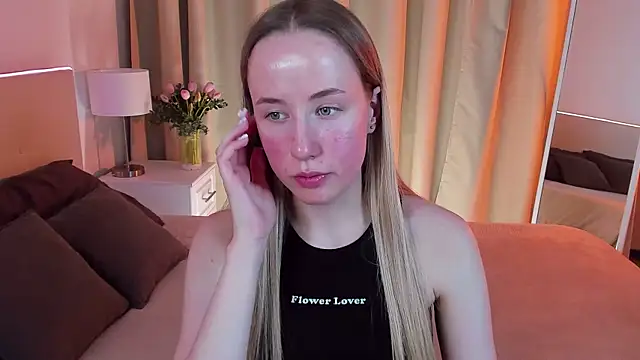 Snapshot of Cassie_Kelman chatting on January 2025 08:55:01 PM Cassie Kelman online show from January 2025 08:55:01 PM