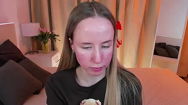 Snapshot of Cassie_Kelman chatting on February 2025 03:04:01 AM Cassie Kelman online show from February 2025 03:04:01 AM