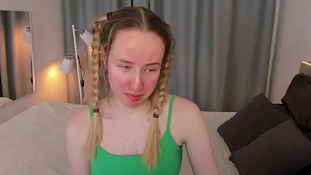 Snapshot of Cassie_Kelman chatting on March 2025 08:43:02 PM Cassie Kelman online show from March 2025 08:43:02 PM