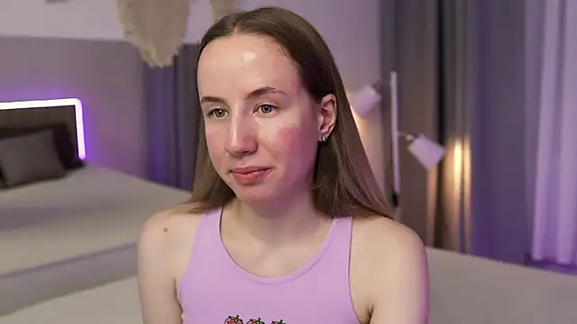 Snapshot of Cassie_Kelman chatting on September 2025 09:03:02 PM Cassie Kelman online show from September 2025 09:03:02 PM