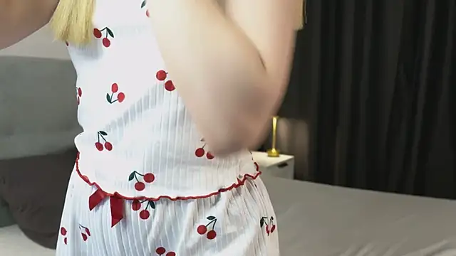 Cassie Kelman online show from April 2026 09:19:01 PM