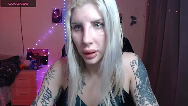 Snapshot of BLACKPeonyy chatting on January 2025 07:43:01 PM BLACKPeonyy online show from January 2025 07:43:01 PM