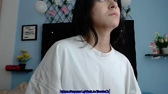 Snapshot of evatits_1 chatting on January 2025 12:06:01 PM evatits 1 online show from January 2025 12:06:01 PM