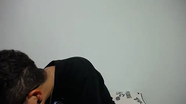 Snapshot of alex_noa chatting on February 2025 08:03:02 PM alex noa online show from February 2025 08:03:02 PM