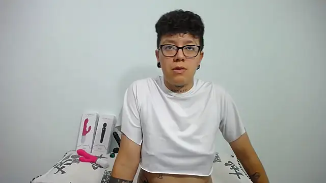 Snapshot of alex_noa chatting on February 2025 01:37:01 AM alex noa online show from February 2025 01:37:01 AM