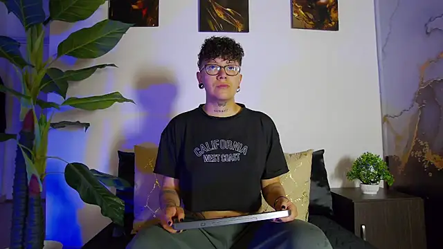 alex noa online show from April 2026 05:32:02 PM