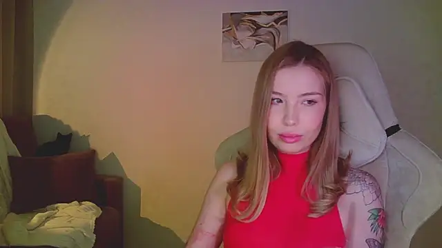 Snapshot of mia_raspberrie chatting on May 2026 05:54:01 PM mia raspberrie online show from May 2026 05:54:01 PM