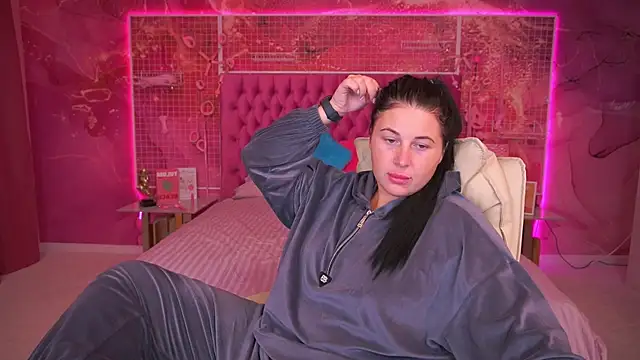 ArianaDarkk online show from October 2025 07:45:01 PM