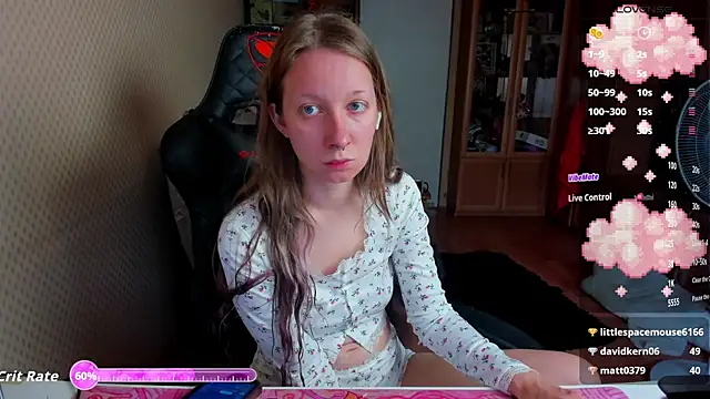 Snapshot of cutieMila chatting on June 2026 09:46:02 AM cutieMila online show from June 2026 09:46:02 AM