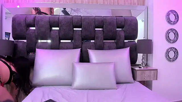 Charlotte Myers online show from January 2026 08:34:02 PM