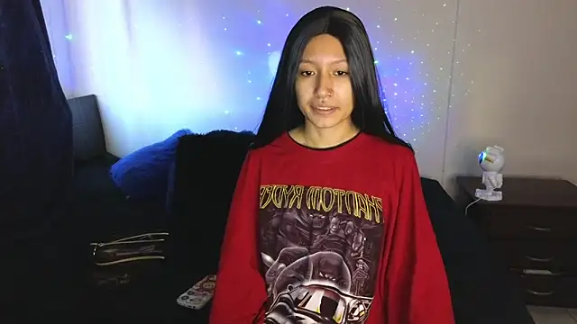 Snapshot of tony_and_sophia chatting on December 2024 11:19:01 AM tony and sophia online show from December 2024 11:19:01 AM